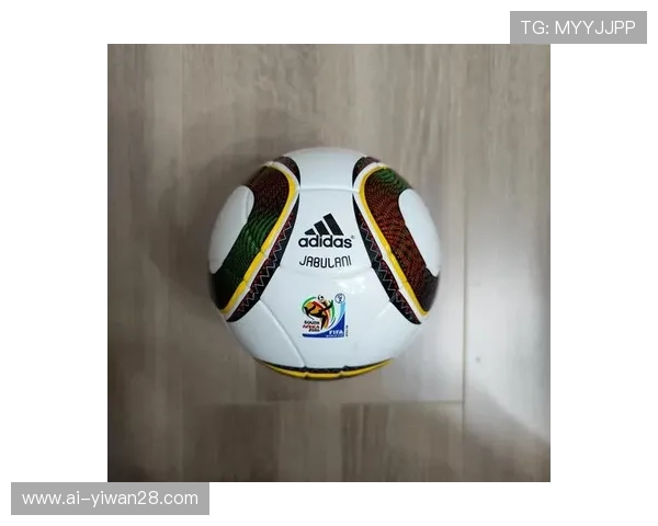 足球传奇落幕：回顾球星退役的辉煌时刻与未来之路