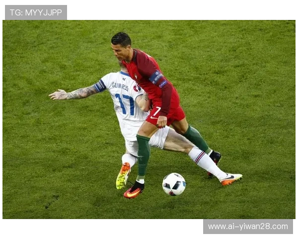 足球巨星场上碾压对手疯狂过人射门技惊四座